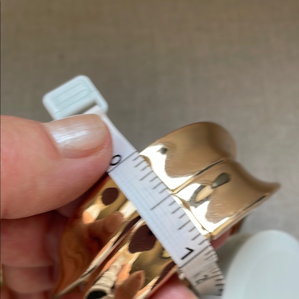 Elegant Gold-Tone Womens Cuff Bracelet - Picture 9 of 11
